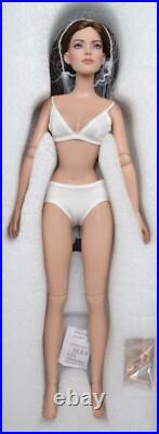 LACIE CHURCHILL BASIC 16 AUBURN ROOTED HAIR Dress Doll Tonner Cherished Friend LACIE CHURCHILL BASIC 16 AUBURN ROOTED HAIR Dress Doll Tonner Cherished Friend