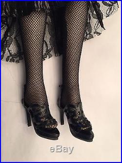 LE 200 Outfit & Shoes Only American Model Belladonna Doll Tonner Please Read