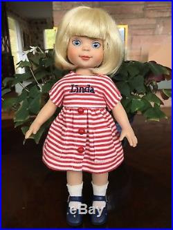 LINDA McCALL Doll by Robert Tonner Plus 4 Tagged Outfits