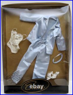 Lot of 5 Tonner Doll Emme Energy, 16 + 4 outfits