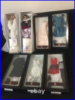 Lovely Lot of 7 Collectibles Robert Tonner Chicago Dolls & Fashion Outfits