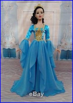 NEW DRESS, Gown, Outfit for dolls 22 TONNER American model
