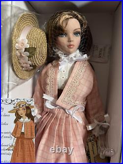 NEW SIGNED Garden Variety Ellowyne Wilde Doll VDC Robert Tonner