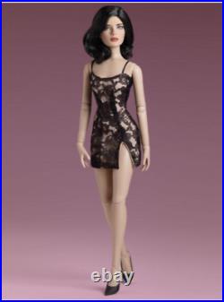 NRFB Tonner 16 Marley Deluxe Basic with two wigs, on chic body