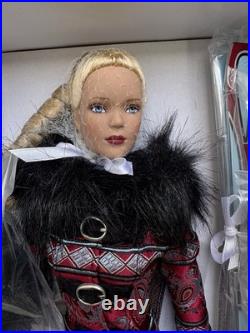 NRFB Tonner Ski Retreat Tyler Wentworth T5-TWDD-07 16 Doll LE 1500 + Shipper