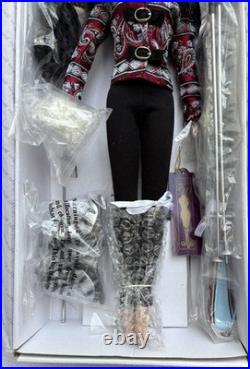 NRFB Tonner Ski Retreat Tyler Wentworth T5-TWDD-07 16 Doll LE 1500 + Shipper NRFB Tonner Ski Retreat Tyler Wentworth T5-TWDD-07 16 Doll LE 1500 + Shipper