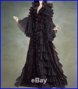 NRFB Tonner Wilde Evangeline Ghastly Black Raven Coat Outfit Only NO DOLL LE 150