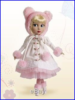 NRFB Tonner Wilde Imagination Patience Warm & Fuzzy Outfit Only LE 300 NEW