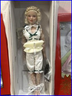 New Tonner MRS SANTA CLAUS Basic 16 Fashion Doll WithWinter Frost, Sweet Shoppe New Tonner MRS SANTA CLAUS Basic 16 Fashion Doll WithWinter Frost, Sweet Shoppe
