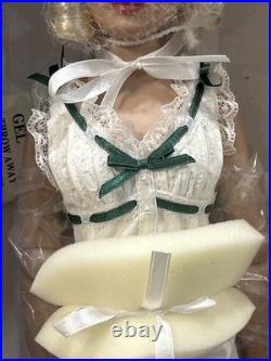 New Tonner MRS SANTA CLAUS Basic 16 Fashion Doll WithWinter Frost, Sweet Shoppe New Tonner MRS SANTA CLAUS Basic 16 Fashion Doll WithWinter Frost, Sweet Shoppe