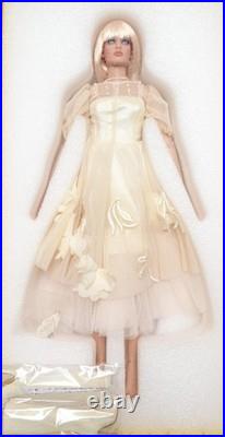 OLIVIA CHASE ROMANTIC NOTION 16 Dress Doll Tonner Designs Atomic Misfit NEW