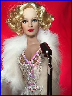 OOAK NEW Tonner Chicago! Roxie Hart doll, Finale complete outfit & coat