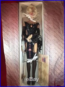 OOAK NEW Tonner Chicago! Roxie Hart in All That Jazz outfit, pistol, wig