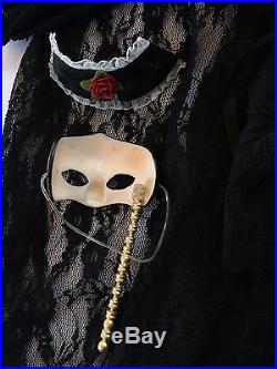 Outfit & Mask only from Parnilla De La Noche Evangeline Ghastly LE125 Tonner