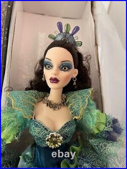 Queen of the Dark Seas Parnilla COMPLETE DOLL + OUTFIT Tonner Evangeline Ghastly