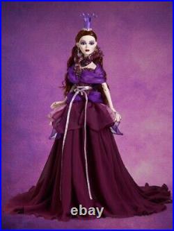 Queen of the Purple Moon COMPLETE DOLL + OUTFIT Tonner Evangeline Ghastly