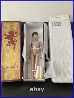 RARE 2008 Tonner Disney Chronicles of Narnia Coronation of Edmund 16 Doll
