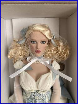 RARE 2009 Tonner Re-imagination 17 Goldilocks This Dish Is Too Hot PLEASE READ