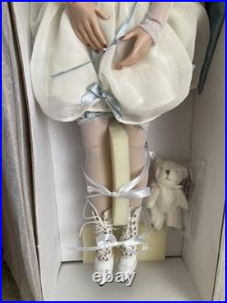 RARE 2009 Tonner Re-imagination 17 Goldilocks This Dish Is Too Hot PLEASE READ