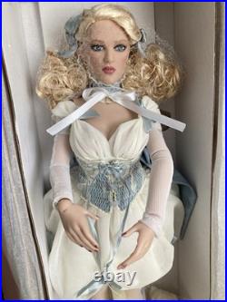 RARE 2009 Tonner Re-imagination 17 Goldilocks This Dish Is Too Hot PLEASE READ