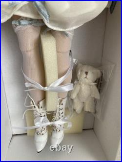 RARE 2009 Tonner Re-imagination 17 Goldilocks This Dish Is Too Hot PLEASE READ