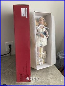 RARE 2009 Tonner Re-imagination 17 Goldilocks This Dish Is Too Hot PLEASE READ