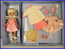 Rare NRFB Tonner Betsy McCall Doll PINK PERFECTION Gift Set BMCL 6202 NIB New