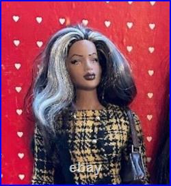 Repainted Tonner 19 Olivia or Jasmine American Model 1999 in Bailey Outfit