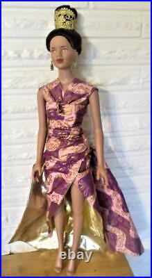 Robert TONNER American Model African American OLIVIA 19 DOLL Orig. Outfit, MIB
