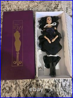 Robert TONNER DOLL TYLER WENTWORTH SPELLBINDING SYDNEY Doll 16 & Outfit Robert TONNER DOLL TYLER WENTWORTH SPELLBINDING SYDNEY Doll 16 & Outfit