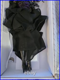 Robert TONNER DOLL TYLER WENTWORTH SPELLBINDING SYDNEY Doll 16 & Outfit Robert TONNER DOLL TYLER WENTWORTH SPELLBINDING SYDNEY Doll 16 & Outfit