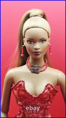 Robert Tonner 16 Esme Pre-owned Doll In Gorgeous Rust Colored Gown Robert Tonner 16 Esme Pre-owned Doll In Gorgeous Rust Colored Gown