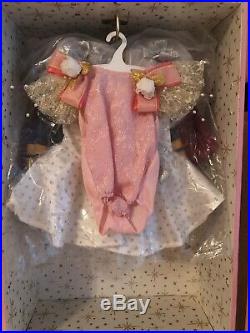 Robert Tonner 18 Keisha AA Magic Attic Club Doll In Trunk With 8 New Outfits