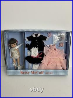 Robert Tonner 8 Tiny Betsy McCall Formally Yours Gift Set Limited Edition MIB