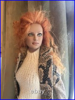 Robert Tonner American Jezebel Daphne repaint