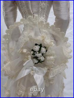 Robert Tonner American Model Victorian Romance 22 Doll with Box Complete Outfit