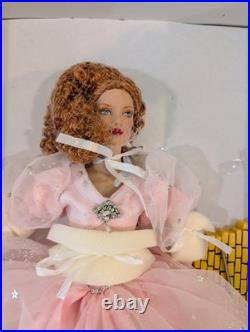 Robert Tonner Doll Collection! The Wizard Of Oz! Glinda The Good Witch! Robert Tonner Doll Collection! The Wizard Of Oz! Glinda The Good Witch!