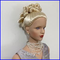 Robert Tonner Limited Edition 18 Iris Doll Blonde Dress American Model Vintage Robert Tonner Limited Edition 18 Iris Doll Blonde Dress American Model Vintage