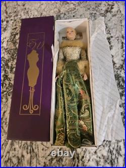 Robert Tonner Tyler Wentworth Anniversary Gala TW1401 Outfit & Doll