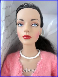 Robert Tonner doll Ready to Wear Shimmer Sidney 2004 with extra Gorgeous outfit
