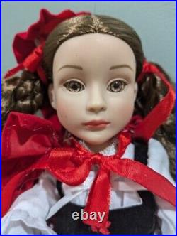 Robert tonner what big eyes you have little red 14 flexi pose