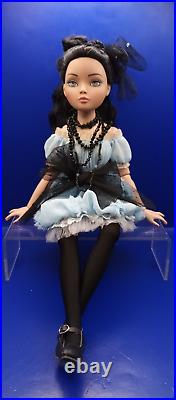 Stunning Tonner Ellowyne Wilde Doll MOODY BLUES ++ Mint Doll Hearts Outfit