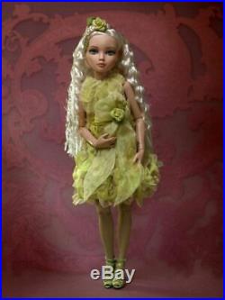 Sweetly Sullen FULL OUTFIT used Tonner Ellowyne Wilde doll fashion green dress