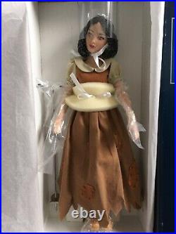 TONNER 15 vinyl DOLL SNOW WHITE in WISHING poor clothes outfit + Stand, Box LE50