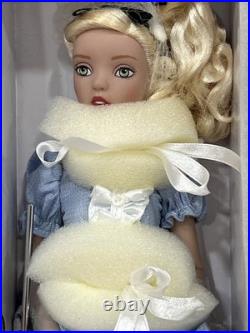 TONNER 2016 LE 250 Comic Con Alice Agatha Primrose 13 DOLL NRFB MIB