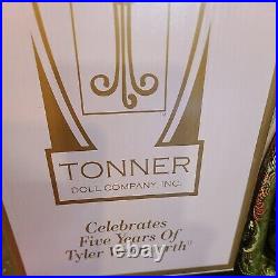 TONNER Anniversary Gala TW1401 Tyler Wentworth 16 Doll