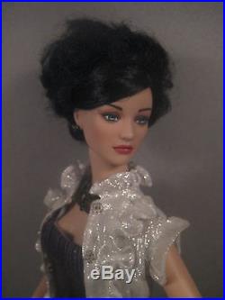 Tonner Dressed Doll Far East Stella Silver Outfit