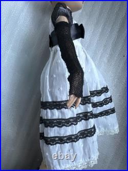 TONNER ELLOWYNE WILDE 2013 ROMANCE 16 FASHION DOLL OUTFIT Rare LE 1000 READ