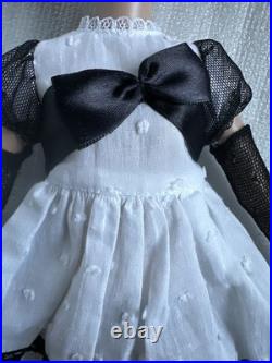 TONNER ELLOWYNE WILDE 2013 ROMANCE 16 FASHION DOLL OUTFIT Rare LE 1000 READ