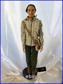 TONNER Male MATT O'ONEILL 17 Vinyl DOLL withBlack Hair full outfit and stand